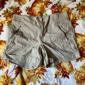 khaki shorts, size large
